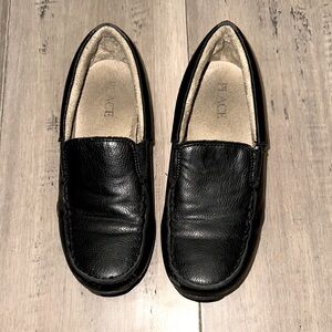 Children’s Place kids size 3 Black Leather Slip-On Loafers